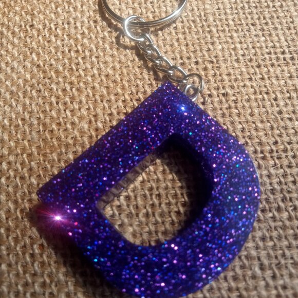 Letter Keychain - Picture 3 of 4